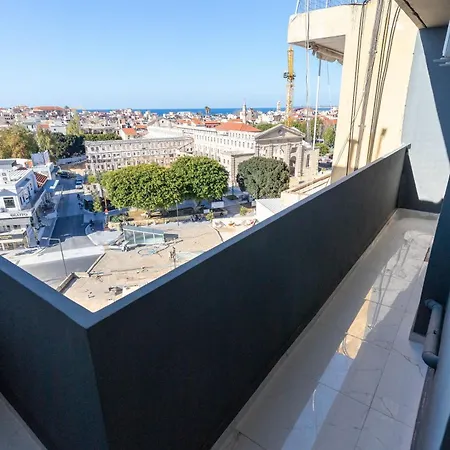 Anele Luxury - Roof Jacuzzi