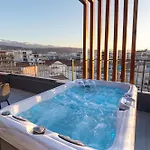 Anele Luxury - Roof Jacuzzi * 干尼亞