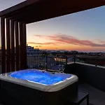 公寓 Anele Luxury - Roof Jacuzzi 干尼亞