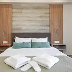Anele Luxury - Roof Jacuzzi *