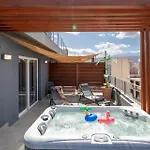 Anele Luxury - Roof Jacuzzi *
