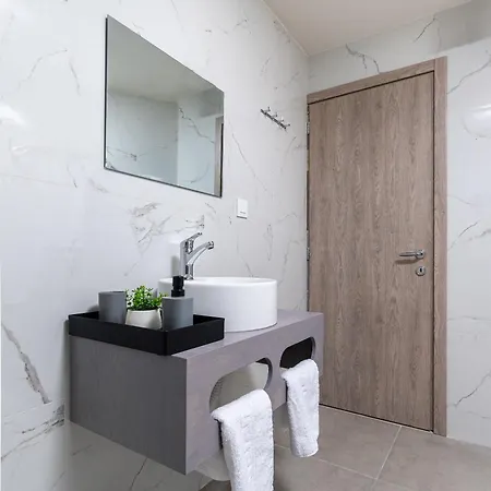 Apartment Anele Luxury - Roof Jacuzzi