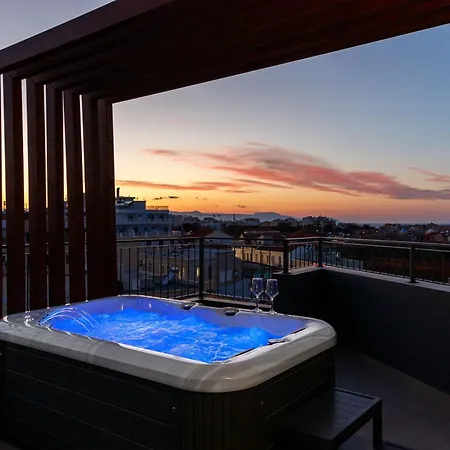 Апартаменты Anele Luxury - Roof Jacuzzi Ханья