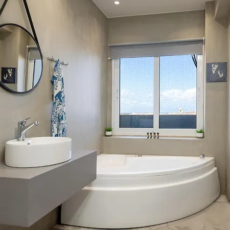 Anele Luxury - Roof Jacuzzi * Chania (Crete)