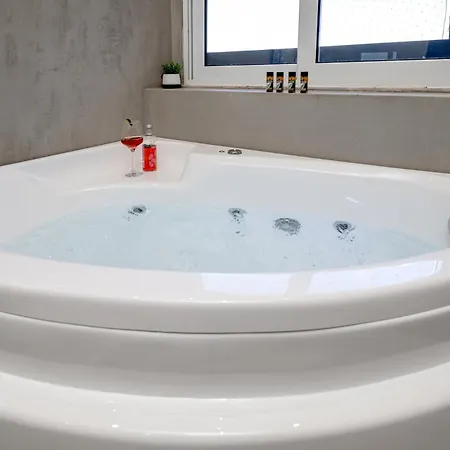 Anele Luxury - Roof Jacuzzi Апартаменты Ханья