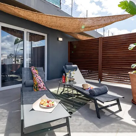 Anele Luxury - Roof Jacuzzi