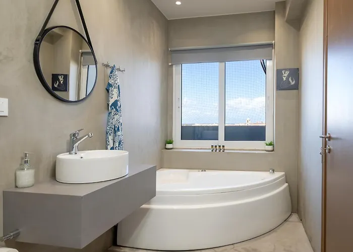 Anele Luxury - Roof Jacuzzi * Chania (Crete)